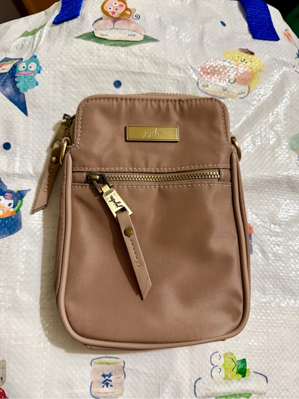 Ju-Ju-Be Crossbody Bag with Mushroom Interior And Coin Purse Clip
